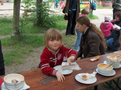 Dzien Matki i Dzien Dziecka z Radosnymi Maluchami w Choszczowce